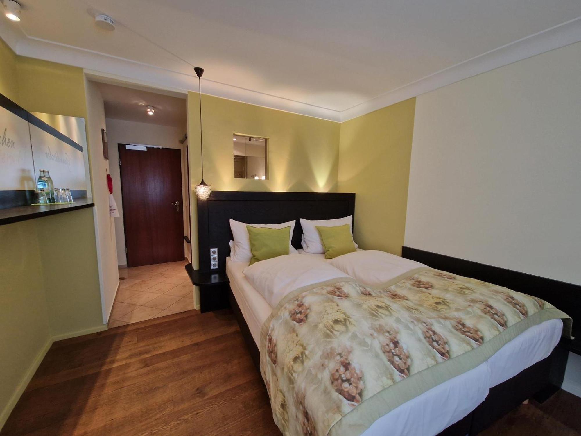 ווייקרסהיים Laurentius Boutique-Hotel & Restaurant מראה חיצוני תמונה