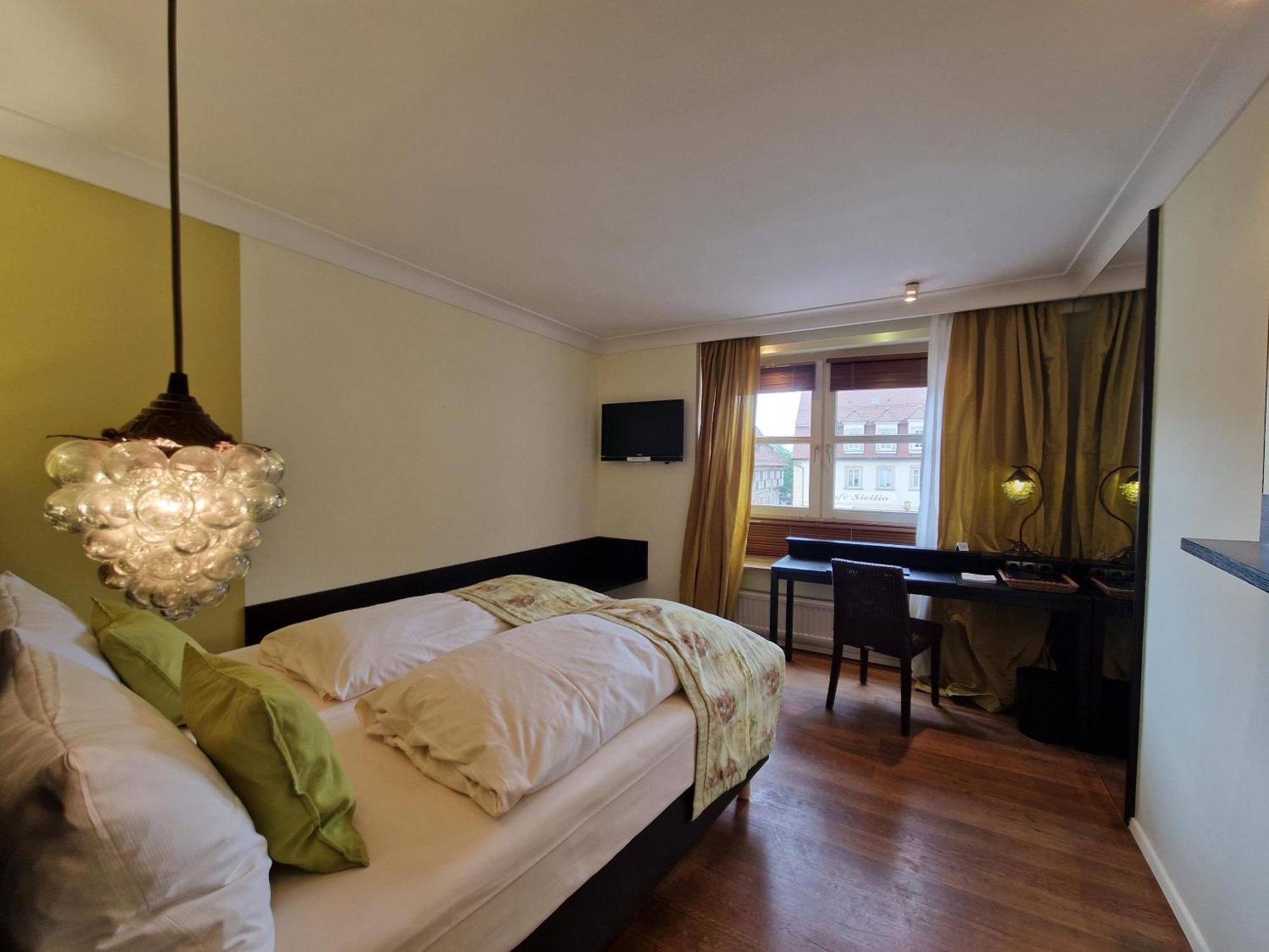 ווייקרסהיים Laurentius Boutique-Hotel & Restaurant מראה חיצוני תמונה