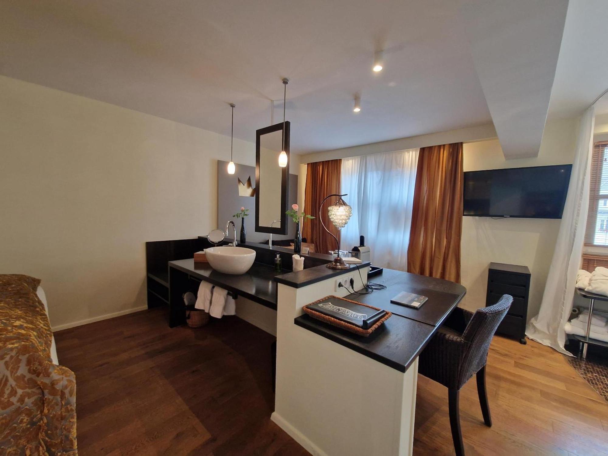 ווייקרסהיים Laurentius Boutique-Hotel & Restaurant מראה חיצוני תמונה